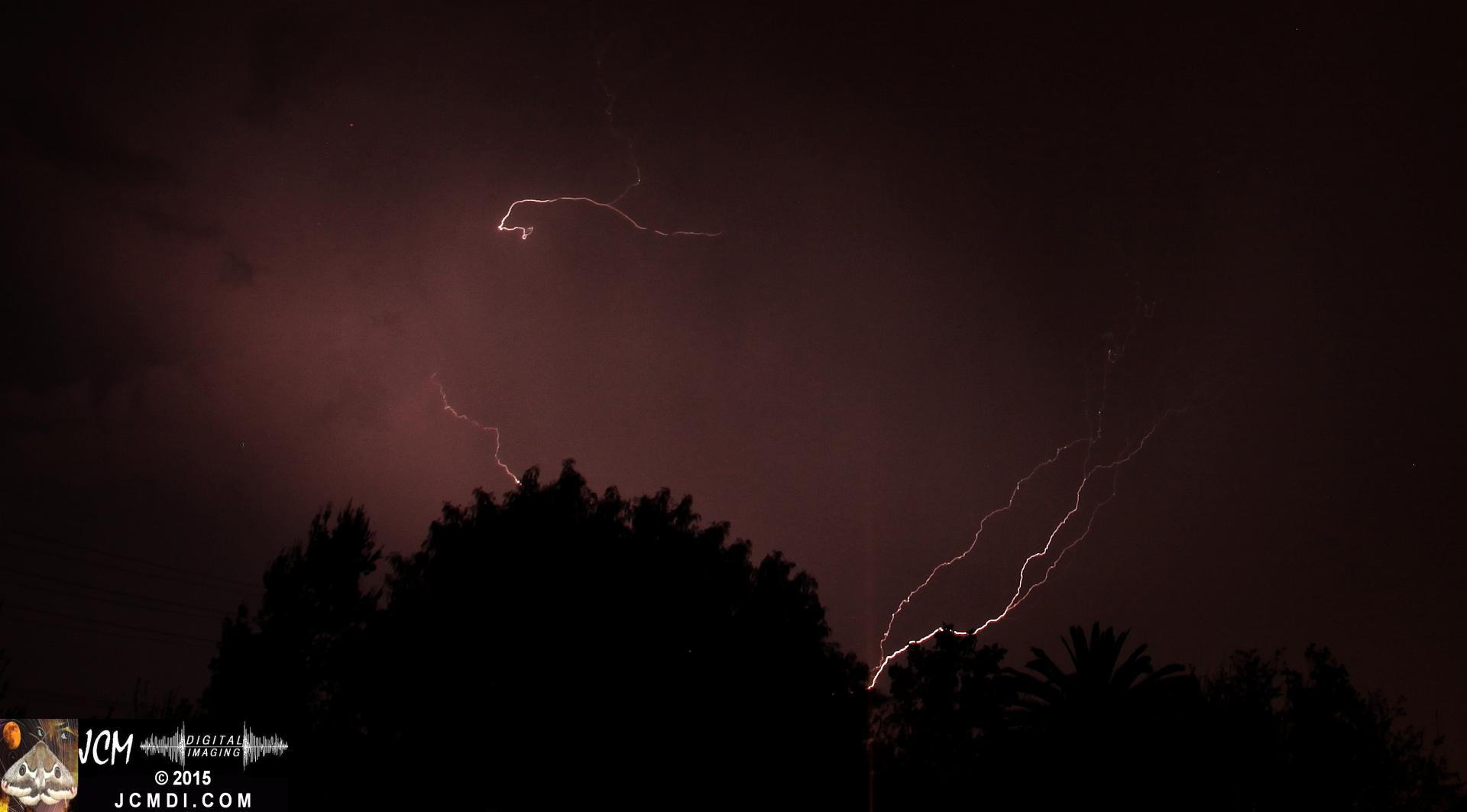 Long exposure lightning image from March 18 2015 Santa Clarita JCMDI.COM
